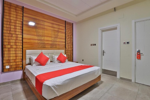 Blue Diamond Hotel image 3