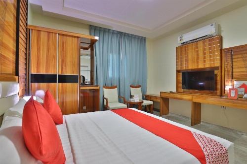 Blue Diamond Hotel image 5